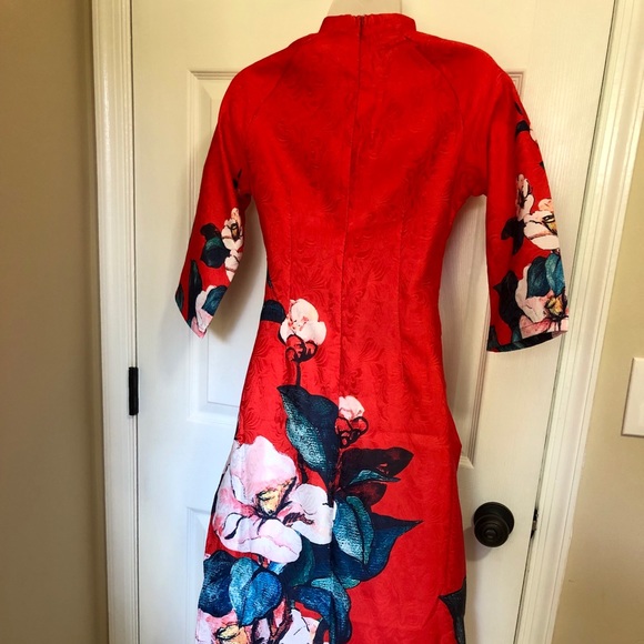 Vietnamese Ao Dai Red Dress with White Pants - Picture 3 of 8